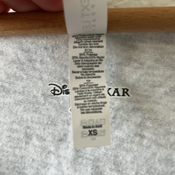 Toy Story Pizza Planet Tank - Picture 4 of 5